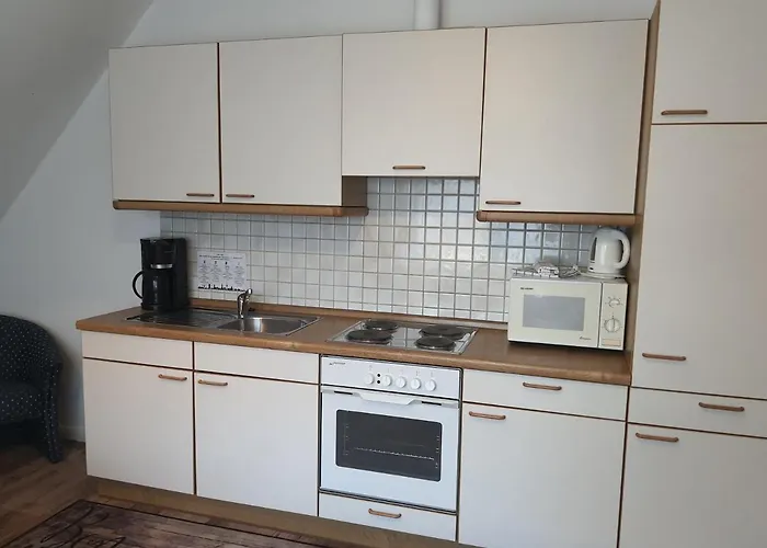Landhaus Braband Ferienwohnungen - Gustav-Schönleber-Weg 2 Cuxhaven